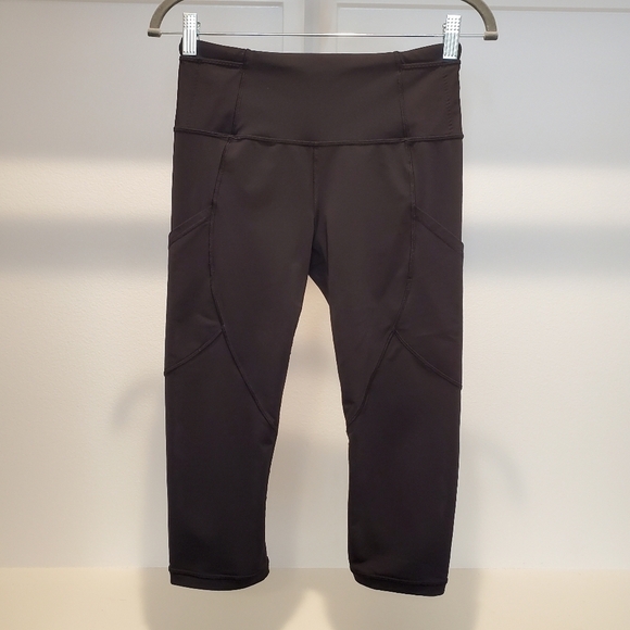 Lululemon Black Outrun Ruched Mesh Pocket Luxtreme Cropped Tight Leggings - Picture 6 of 12